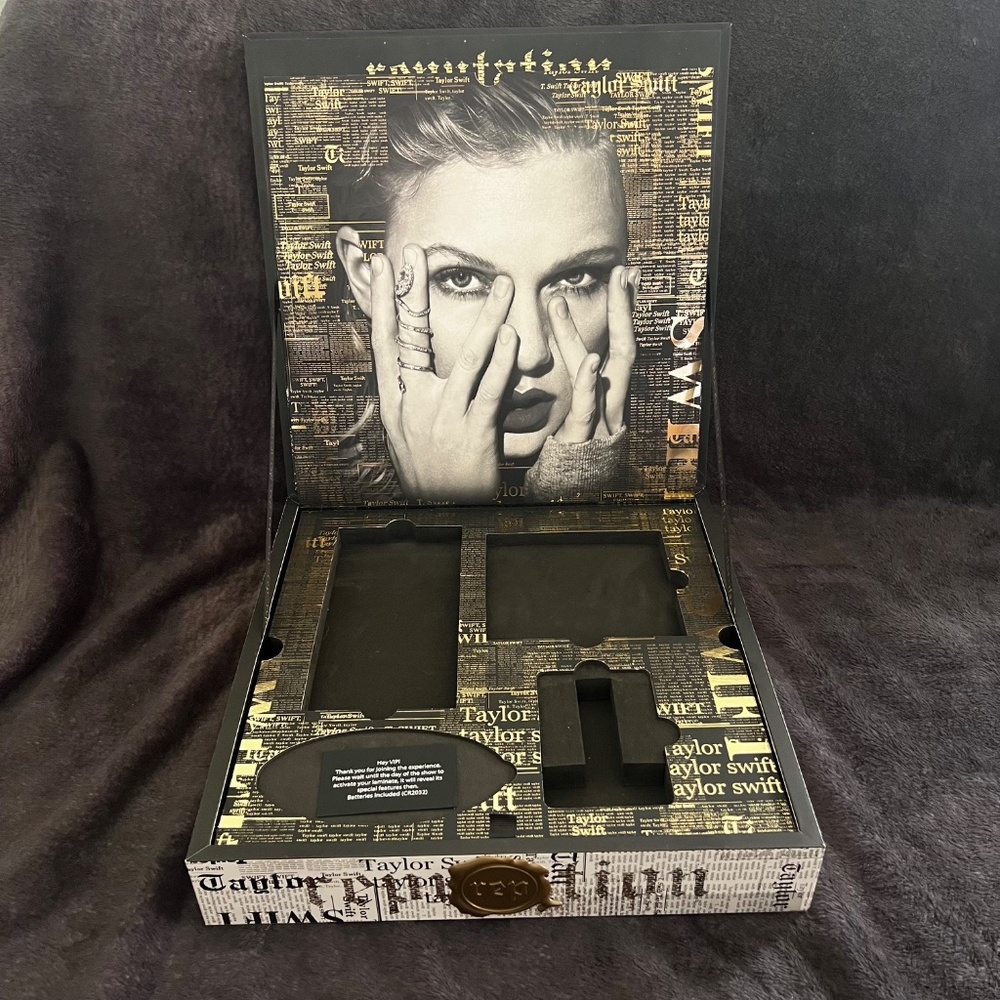 Reputation Tour VIP Box Taylor Swift Reputation Box Video Plays - Picture 9 of 14